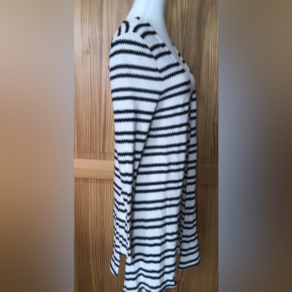 Long Black and White Striped Duster Cardigan - Picture 3 of 8